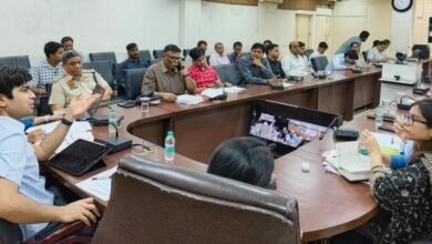 DC Abhishek Meena reviewed the complaints in Rewari and gave instructions for timely resolution