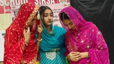 Legal awareness given to girl students through street play in Sirsa